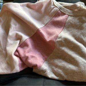 Andrée by Unit Pink Sweater